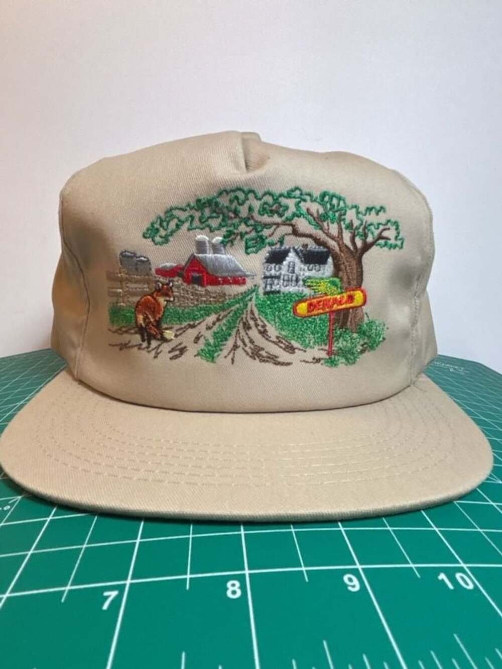 Unused Vintage Dekalb Embroidered Farm Fox Barn K-Products Snapback Cap Hat